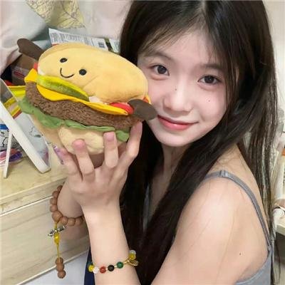 左边最后那栋房子